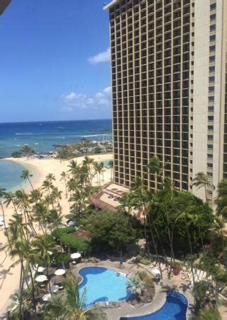 hawaii louis vuitton|louis vuitton hilton hawaiian village.